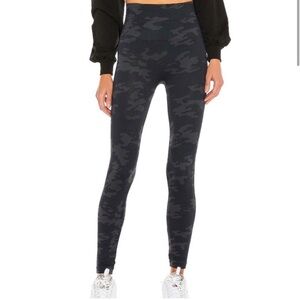 SPANX Activewear High Waist Camo Leggings Size M